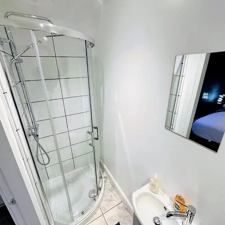 Thornton Road - 3 * Bradford (West Yorkshire)