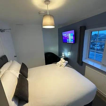 Thornton Road - 3 *